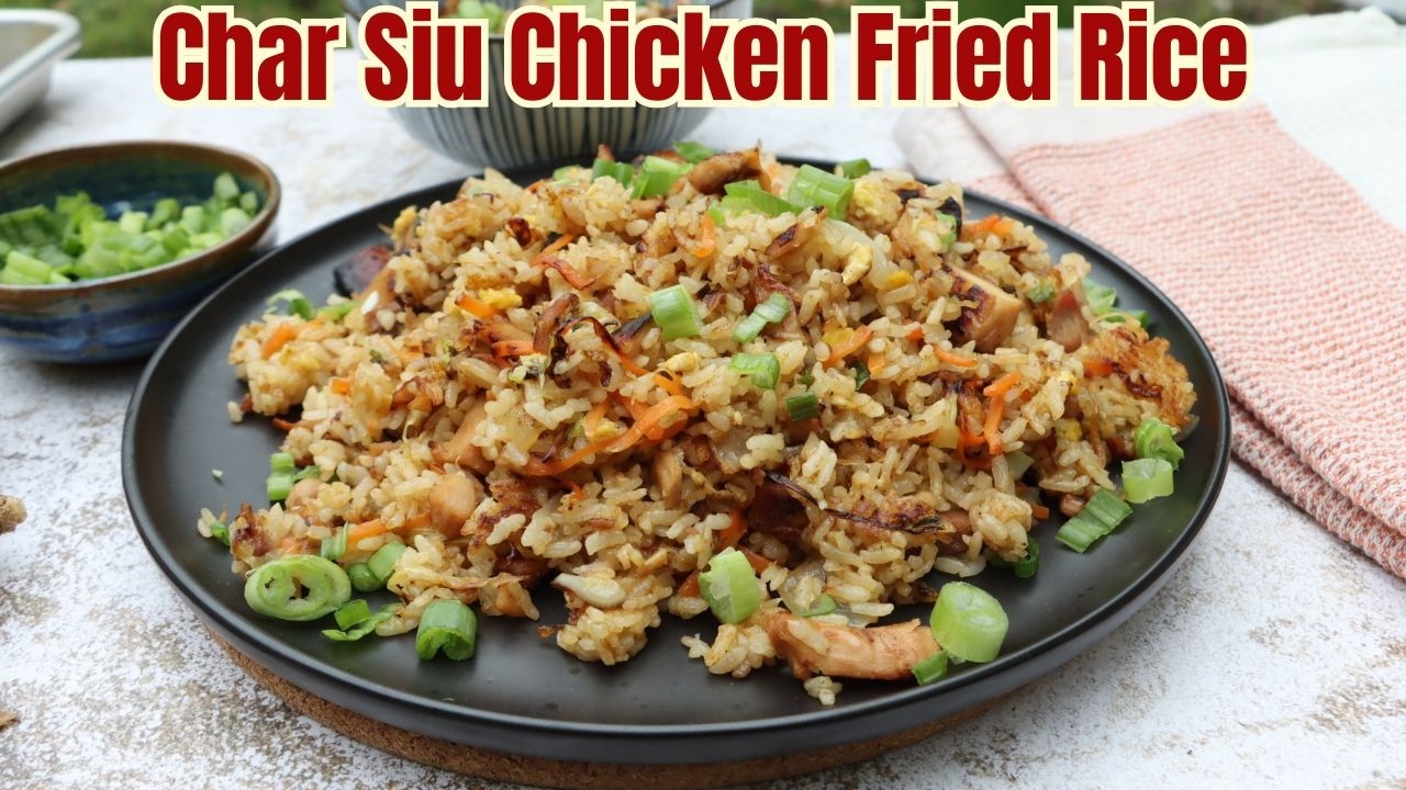 Жареный рис с курицей Чар Сиу