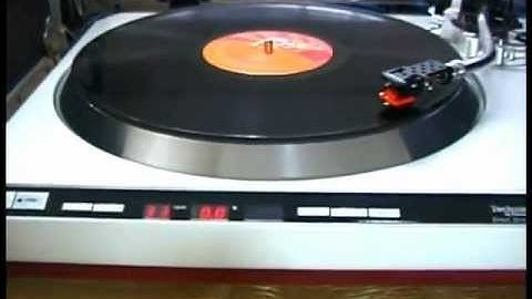 Technics SL-1300 MK2 Turntable (Demo vid.)