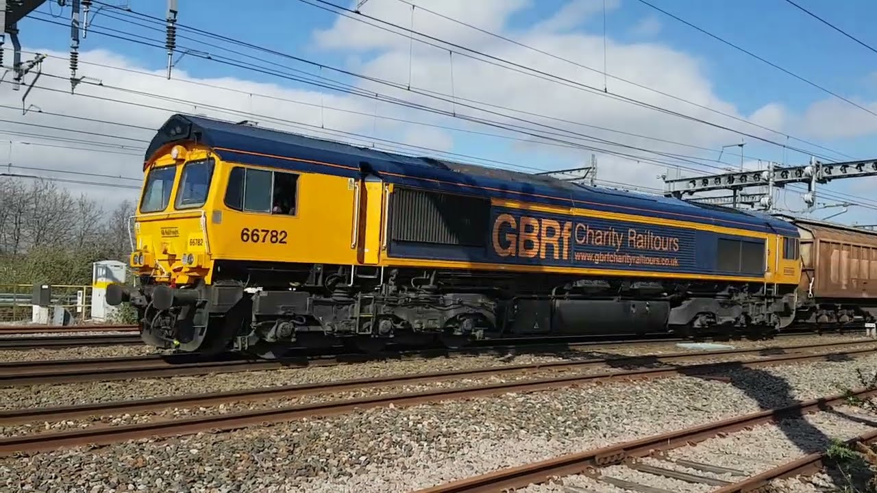 66782 passes near Swindon, 29th March 2021