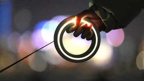 UFO Leash, a radical new dog leash designed around your hand