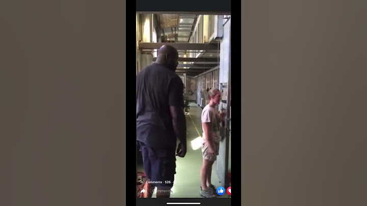 Shaq Scares a Gorilla