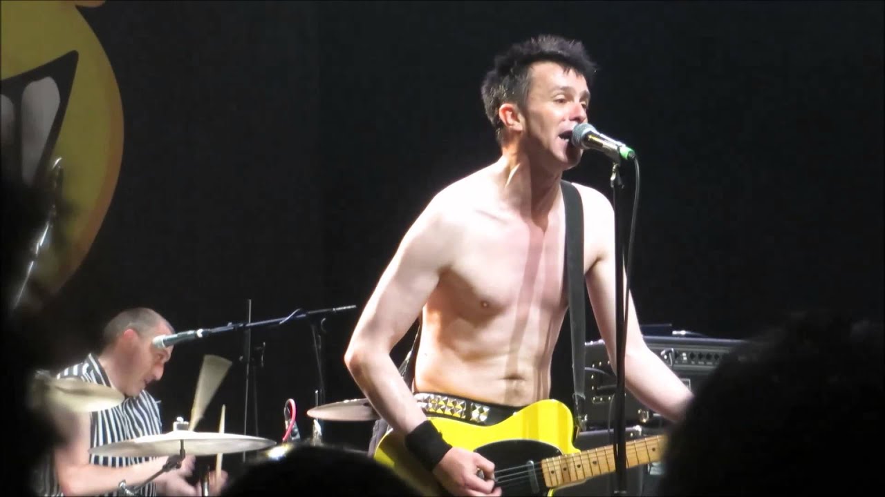 Toy Dolls"SHE GOES TO FINOS"Live 4.17.14Fonda Theater, Los Angeles