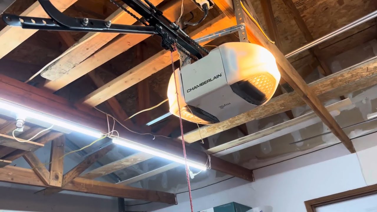 открыватель гаражных ворот Chamberlain