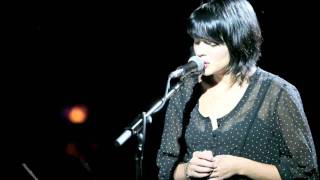 Norah Jones - Talk to me of Mendocino (live) chords
