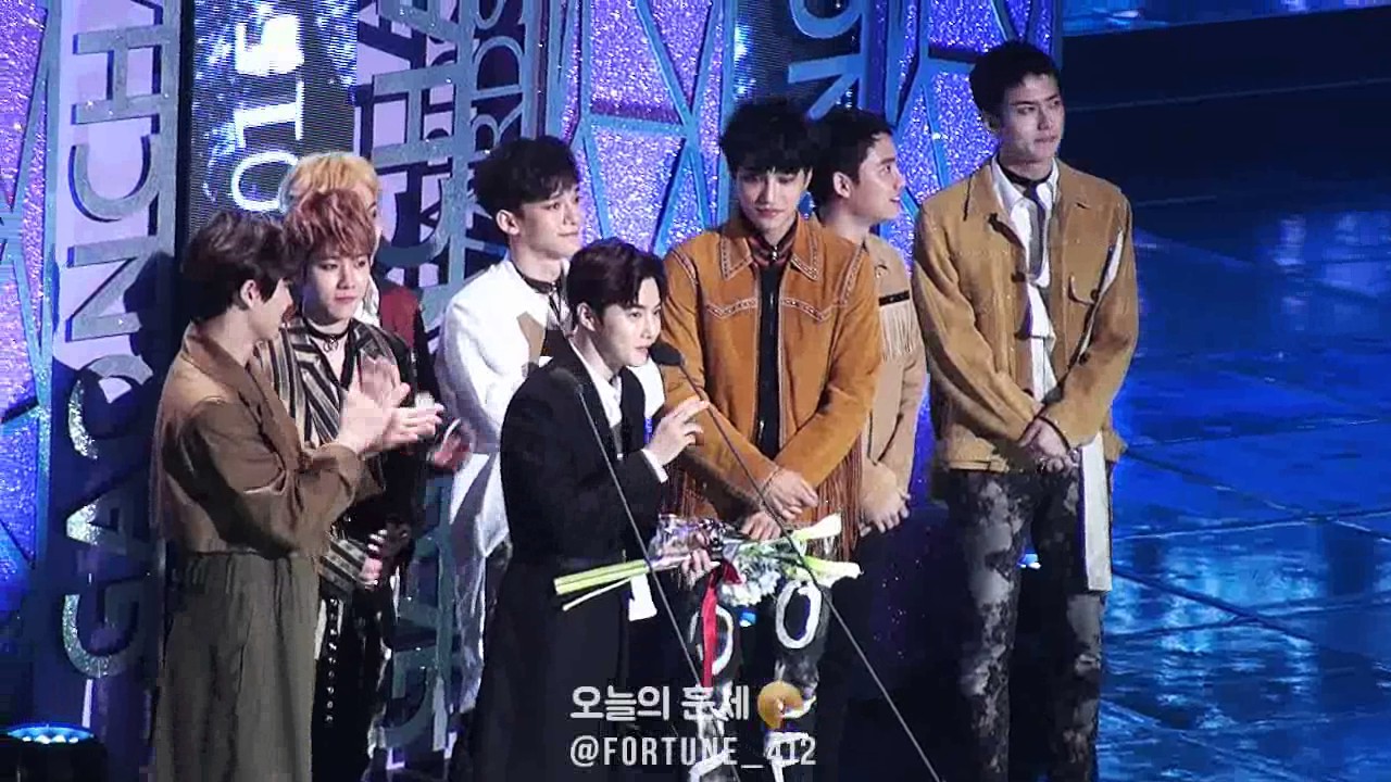 170222 GAON CHART AWARDS SEHUN @ 가온차트 시상식 최애돌 인기상 그룹부문의 엑소♡ (백현이의 에리들 마우스 드립ㅋㅋ)