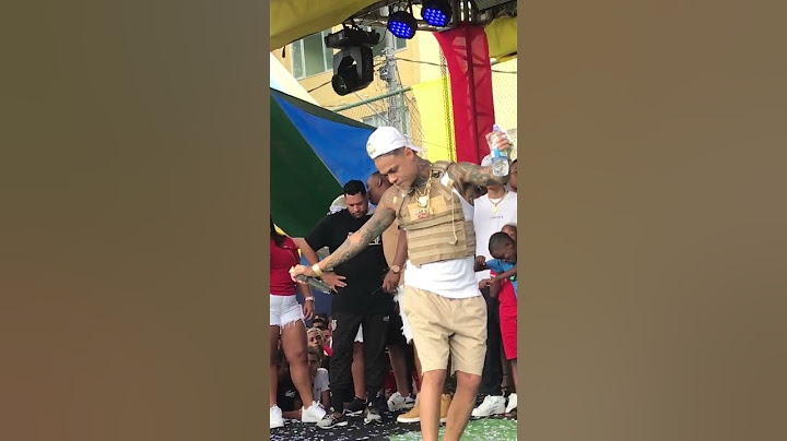 mc cabelinho zoando mandando passinho em show🔥💥