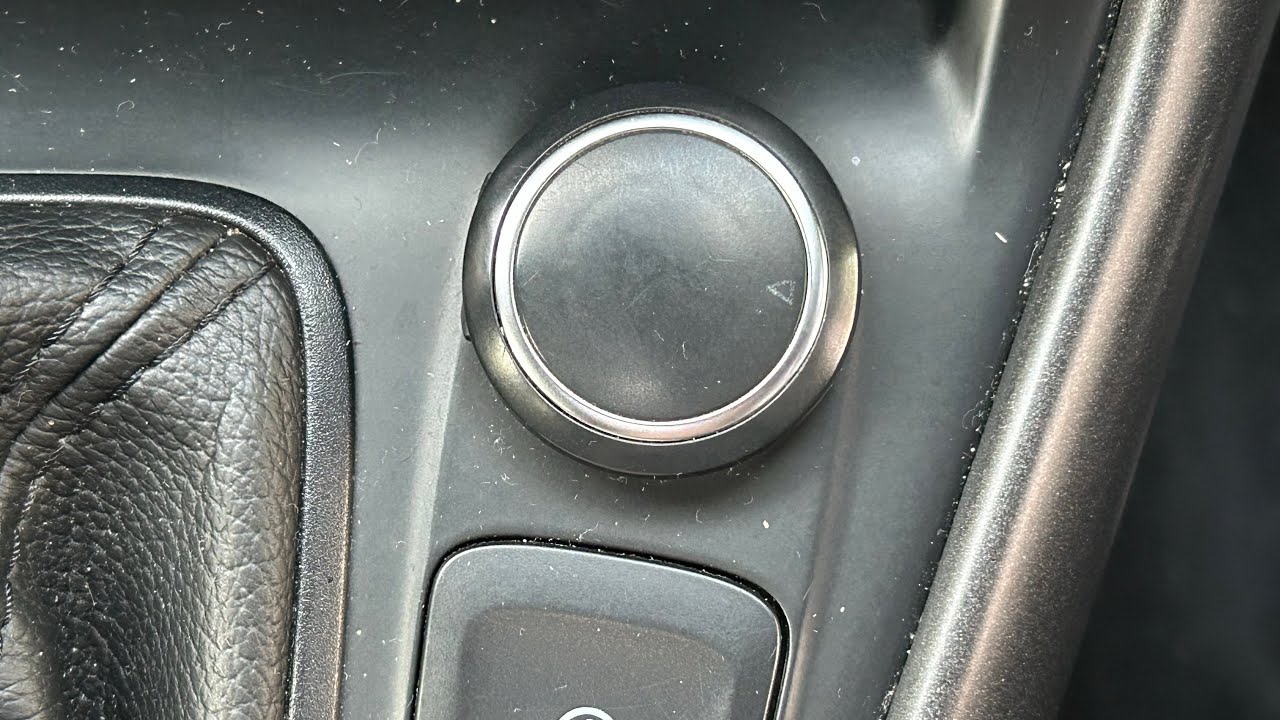 Ford focus mk3 (facelift)cigarette lighter power points fuse location  replacement