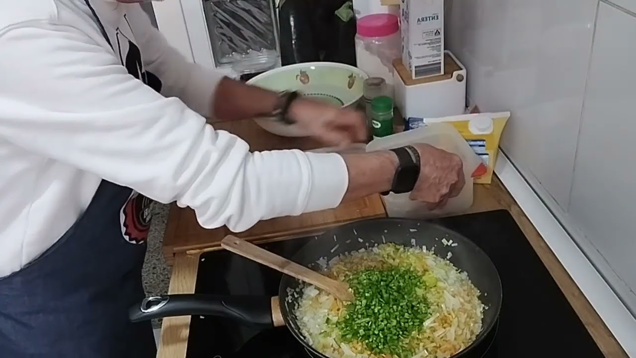 Pastel de berenjenas con carne y una bechamel muy especial