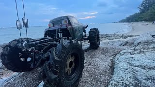 Mega Gatekeeper Chevy 50s older truck crawler on 3s lipo ,2.6 MudRock Sand wheels and tire