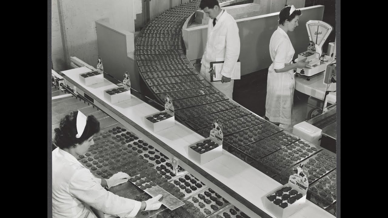 Freddo Frogs, Cherry Ripes and an averted plane disaster