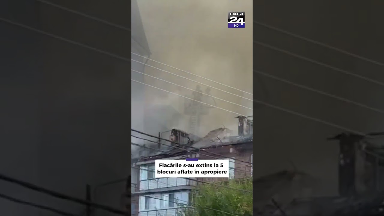 Un incendiu a izbucnit într-un bloc din Craiova. 30 de pompieri încearcă să stingă flăcările