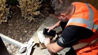 Amazon, Samsung Note 8 stolen 3 TIMES!, myHermes courier opening the parcel on doorstep