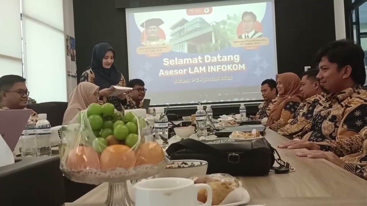Berimajinasi dahulu, bekerja kemudian
