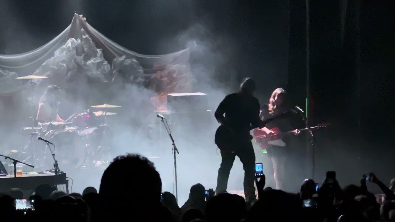 Lazy Eye - Silversun Pickups 