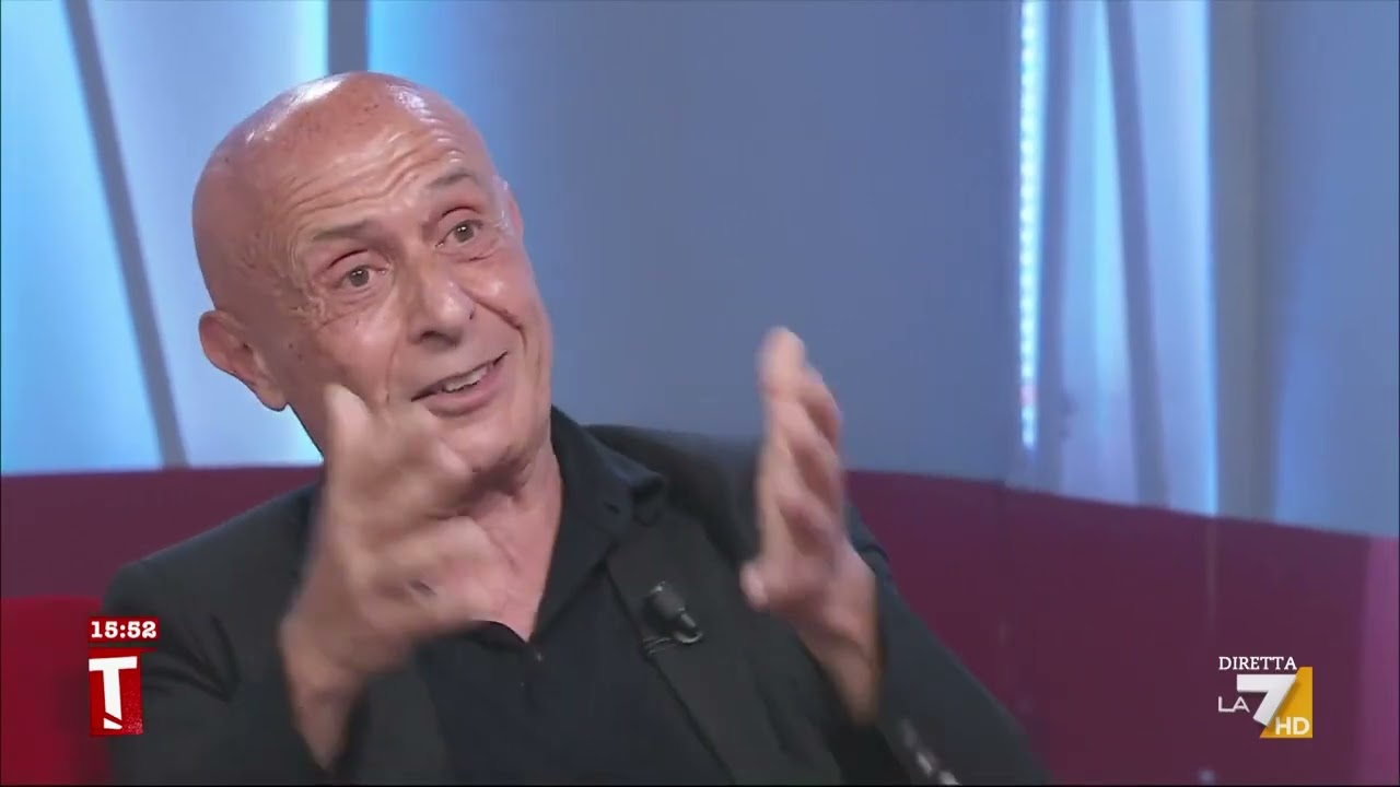 Migranti, la ricetta di Minniti per gestire i flussi