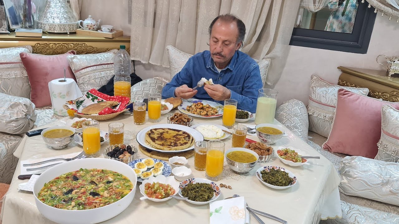 الجبن البلدي وشلاضة جد مقوية #  الفطور عند أمي ❤️❤️الحريرة وطجين الجلبانة والقوق والبطبوط مرطب ❤️