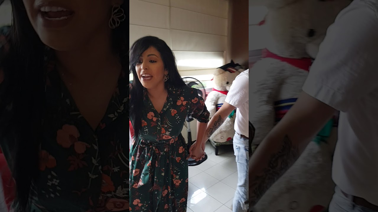 Jorgito no me deja revisar su celular 😡