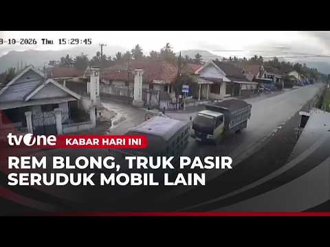 Moment of Sand Truck Collision with Another Vehicle, Two Dead | Today's News