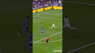 💎👌 First touch finish ✍️ Arda Güler! #RealMadrid #LaLigaHighlights