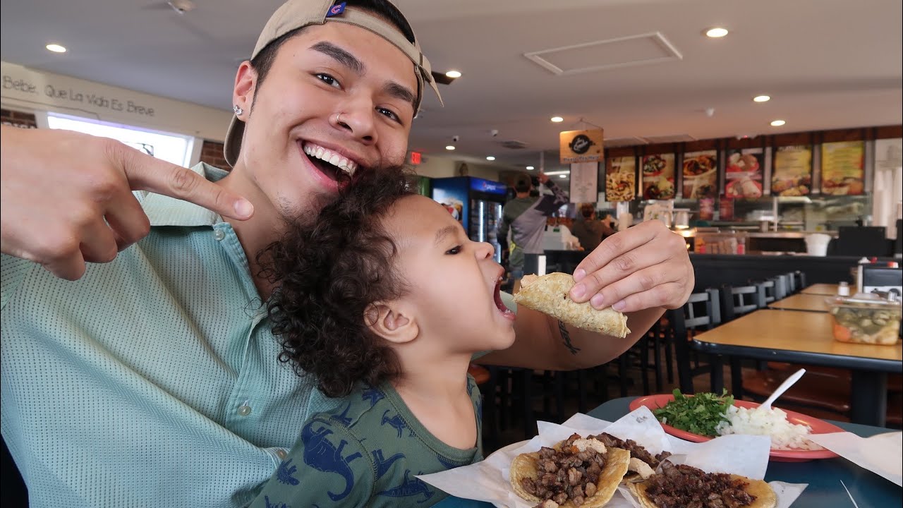 MEXICAN BABY EATING TACOS FOR THE FIRST TIME!! YouTube