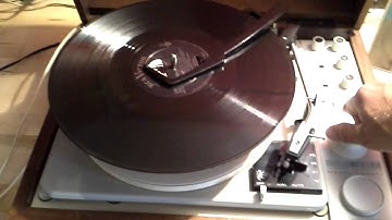 KLH model twenty turntable fm radio