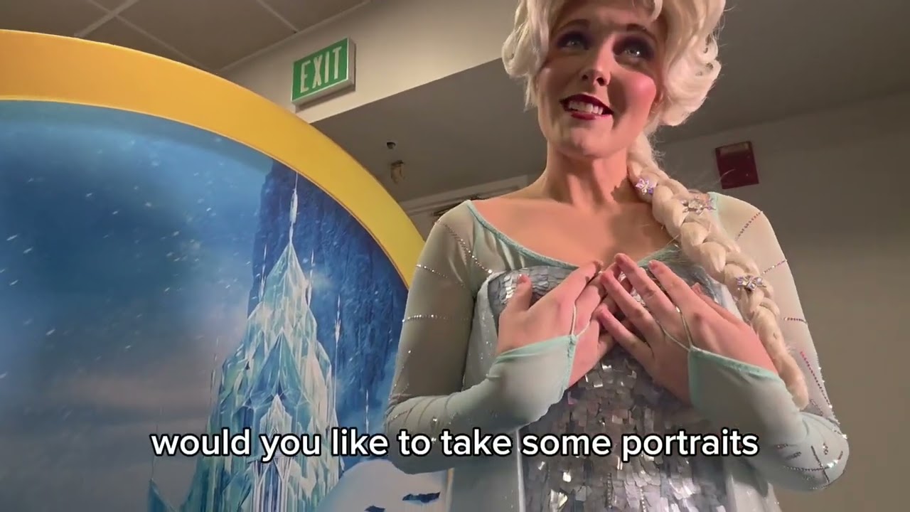 Disney on Ice character experience with Elsa and Mirabel 💙 ❄️ 🦋🕯