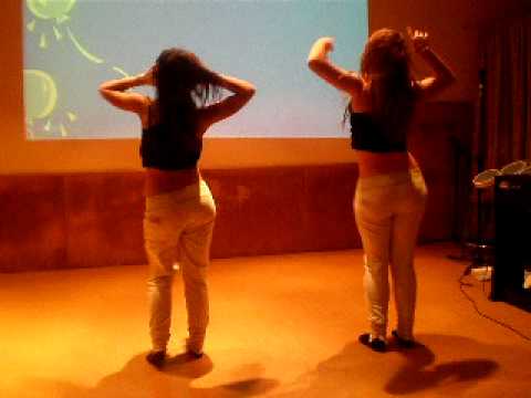 baile de paula y claudia