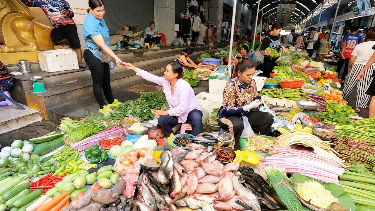 Plenty of Fresh Fish, Veggies, Fruits & Cambodian Daily Lifestyle