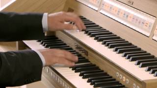 Fuga gigue BWV 577 by J.S. Bach played on the Johannus Opus 250 chords
