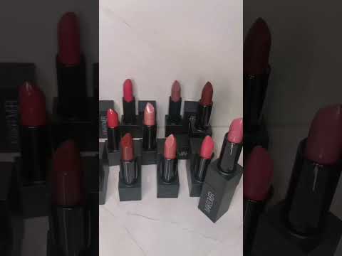 أحمر الشفاه Makeover شفاه مخملية ممتلئة