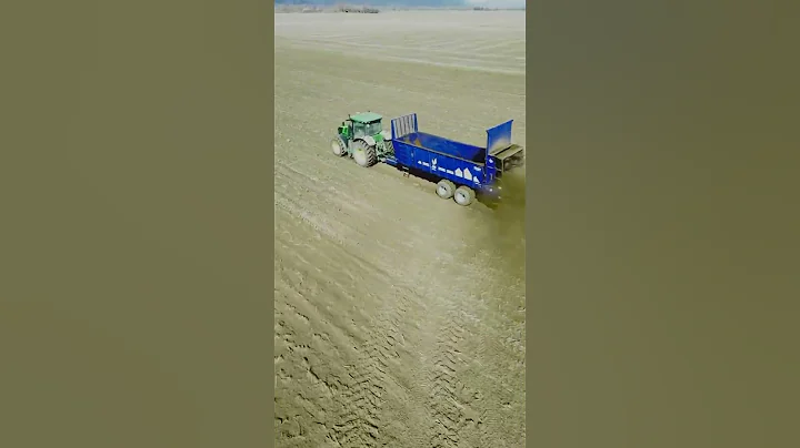 Spreading cow manure #automobile #farming #farm #roadto1k #drone #tractor