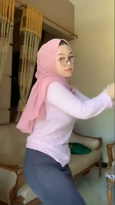 hijab goyang hot 😲
