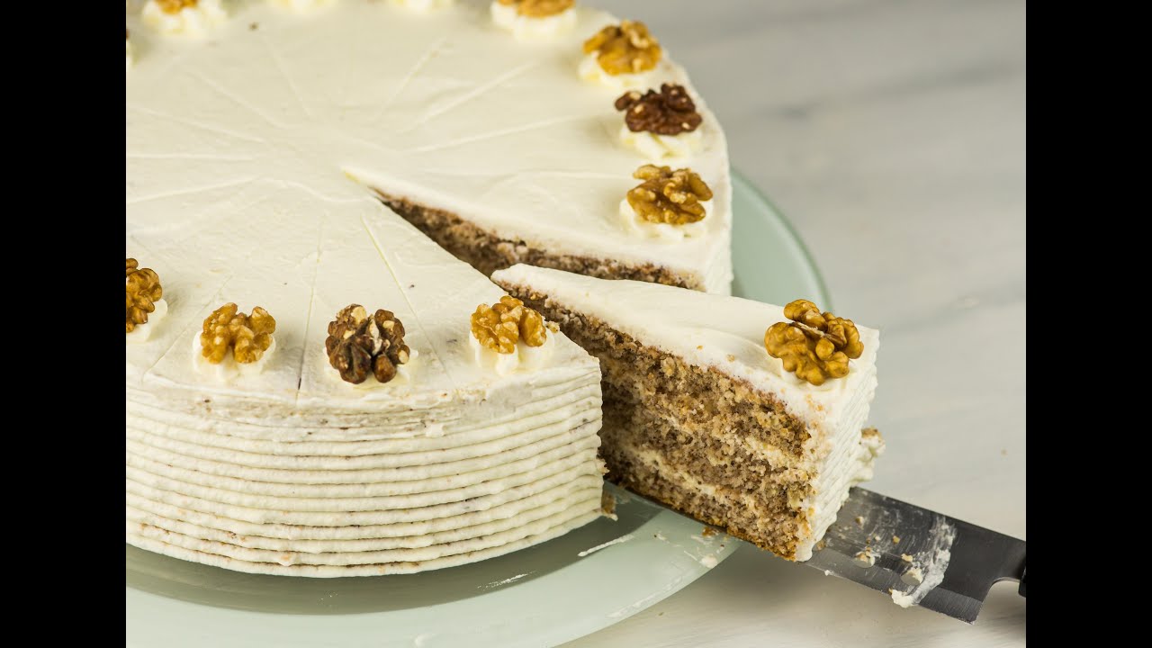Nusstorte / Nusssahnetorte / Walnusstorte