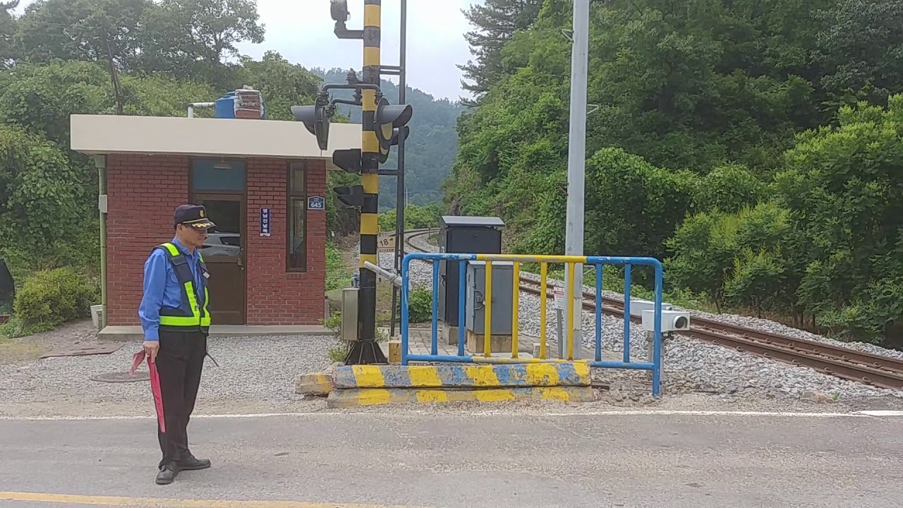 경전선 앵남역 무궁화호 1441 열차 통과