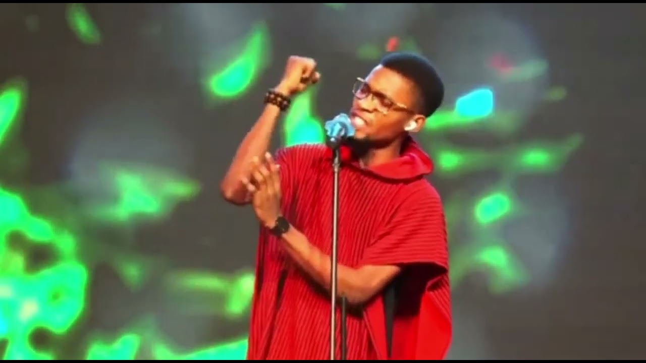 Psalmist performing The Christmas Story at Living Faith Church, Abeokuta. Mind blowing!