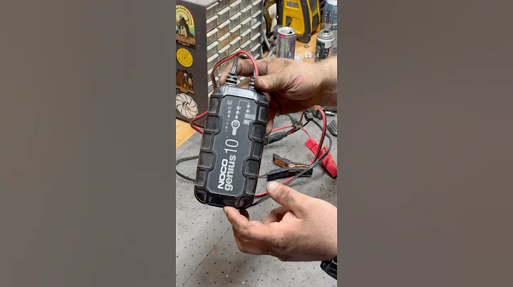 Mechanic Tips - Best Battery Charger Ever! (NOCO Genius 10) 🚗🤯 #shorts #dieselrepair #snapontools
