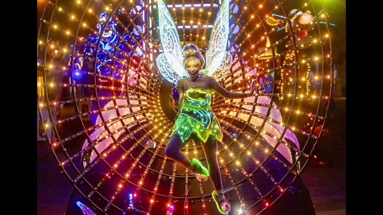 Paint The Night Electrical Parade is BACK at Disneyland for the Park's 70th Anniversary!