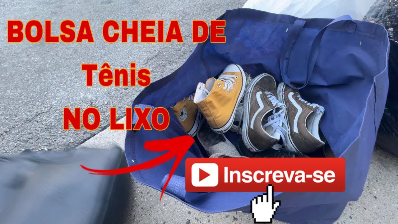 Я достала из мусора пакет для обуви.