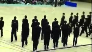Impressive synchronized walking. How do they do that