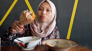 Download Lagu Dengan 47 ribu Udah Dapet Bakso Rusuk Gede Bangt lengkap Dengan Balungannya MP3 Download Lagu Dengan 47 ribu Udah Dapet Bakso Rusuk Gede Bangt lengkap Dengan Balungannya MP3