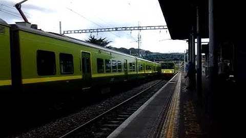 IE Class 8520 Dart arriving at Bray Daly Station