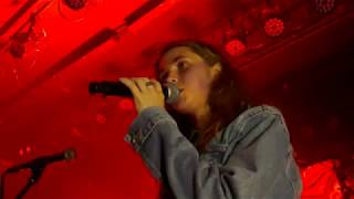 Vignette de la vidéo "Clairo - 4EVER LIVE HD (2018) LA Debut! Los Angeles The Roxy Theatre"