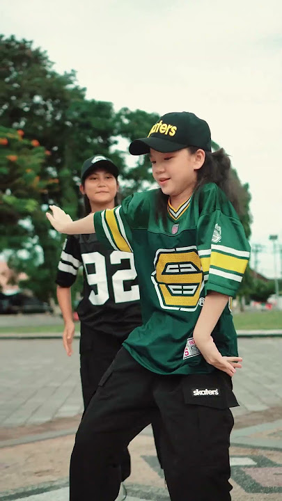 FireBall Dance with Skaters Outfit | Azizah MRDS | Dance Cover