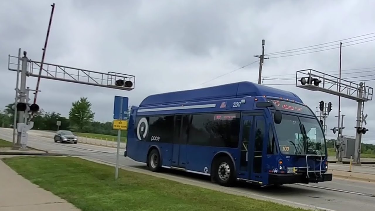 pace-bus-2022-eldorado-national-axess-brt-30-22317-on-route-832