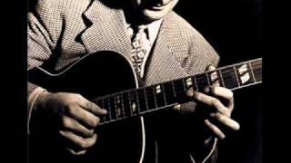 Video thumbnail of "Django Reinhardt - Sugar"