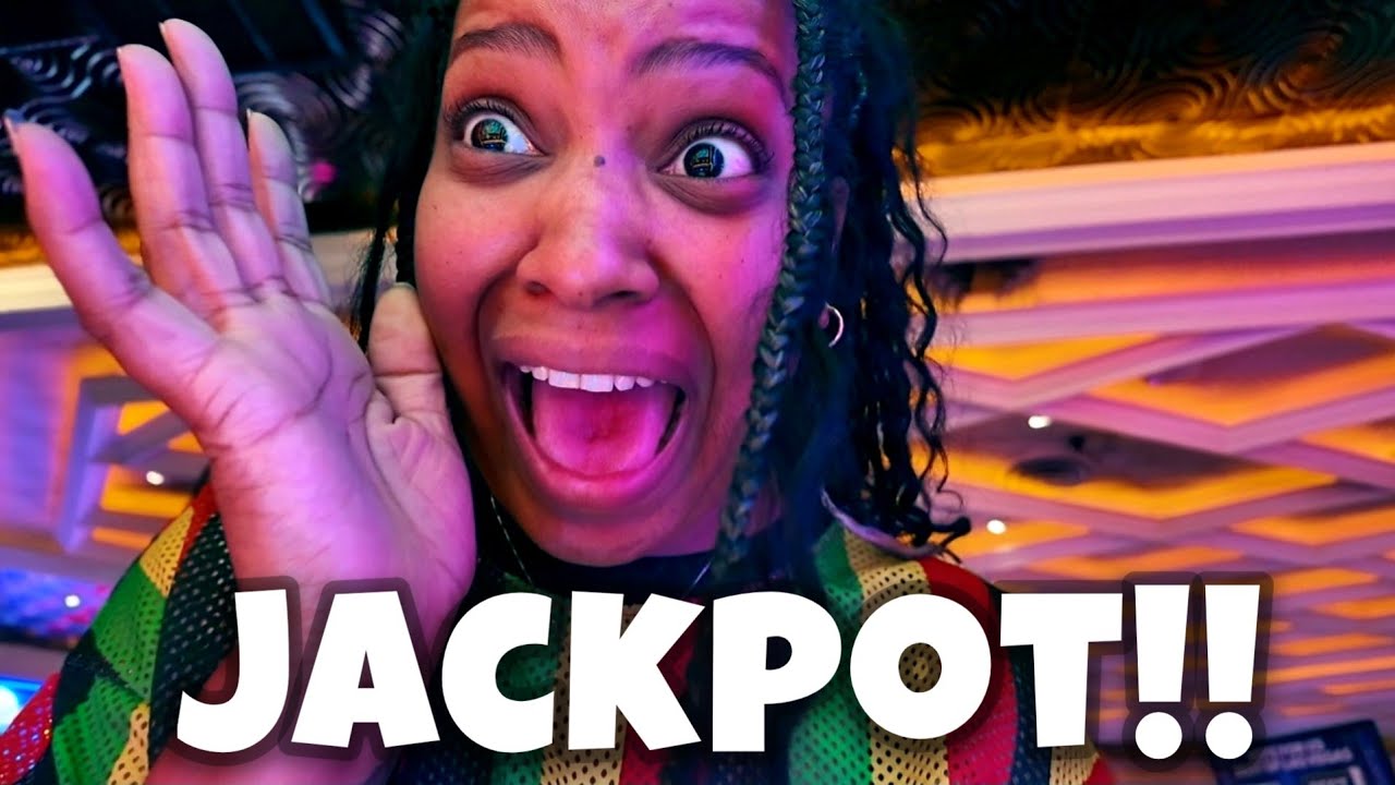 She Hit A Jackpot On Her Very 1st Spin!!