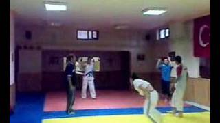 Mühteşem Eki̇p Break Dance Konya Havasi