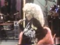 Capture de la vidéo Sister Sledge 1981 Medley Of Diana Ross, Cher, Dolly Parton, Billie Holliday, Andrews Sisters
