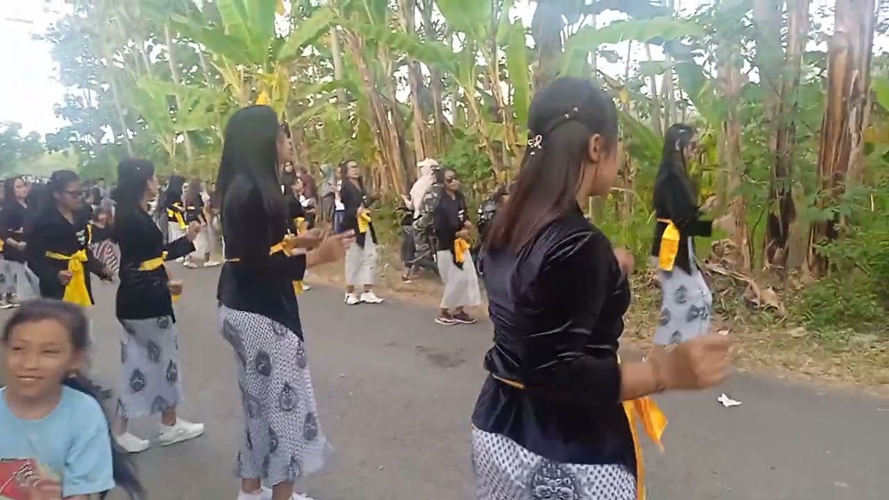 karnaval desa tempuran