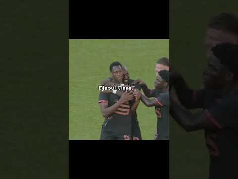 Une frappe 𝒈𝒆𝒏𝒐𝒂-lissime de Djaoui Cissé 🚀 #SportsTiktok #StadeRennais #Genoa #Football #srfc